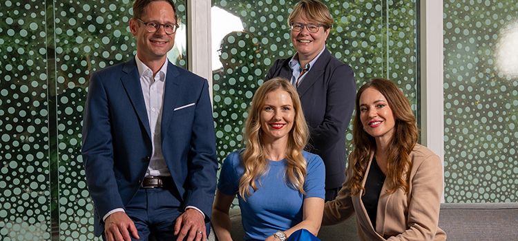 Silvan Hilfiker (CEO Hypothekarbank Lenzburg), Nadine Jürgensen (Mitgründerin Ellexx), Marianne Wildi (VR-Präsidentin der Hypothekarbank Lenzburg), Patrizia Laeri (Mitgründerin Ellexx)