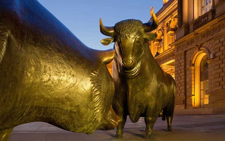 Bulle und Baer als Skulptur und Zeichen des Börsenhandels