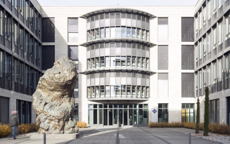 Hauptgebäude der LTG Financial Services