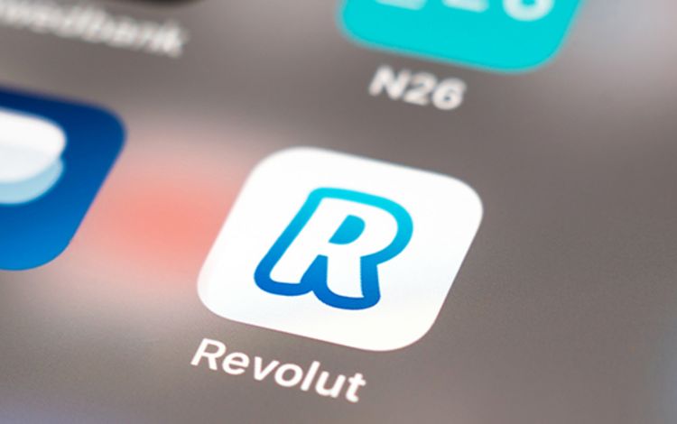 Das Icon von Revolut auf einem Smartphone