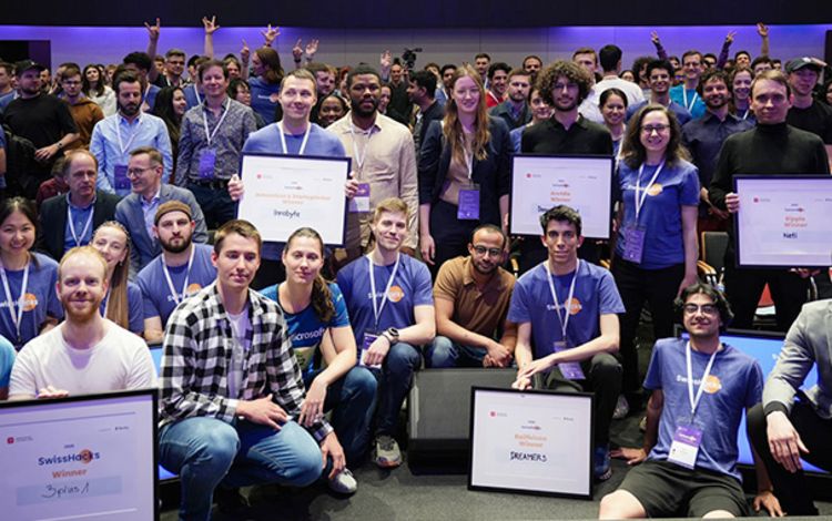Gewinner des Hackathons SwissHacks 2025