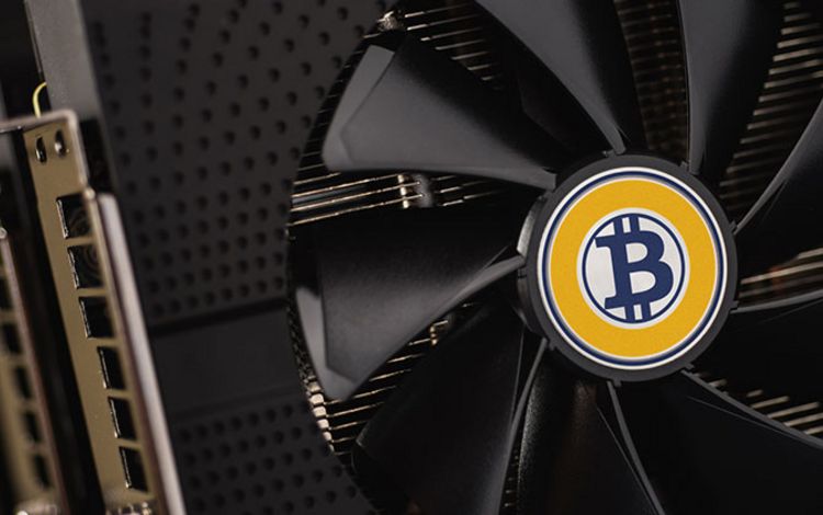 Lüfter eines IT-Racks beim Mining von Bitcoin