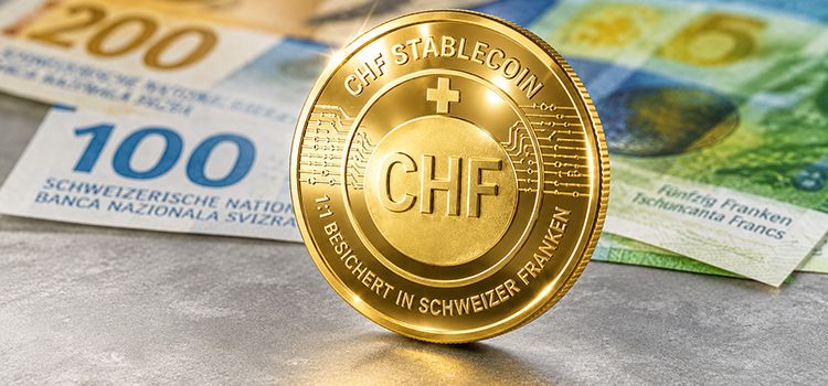 Eine goldfarbene Münze zeigt eine Stablecoin, der mit Schweizer Franken besichert ist