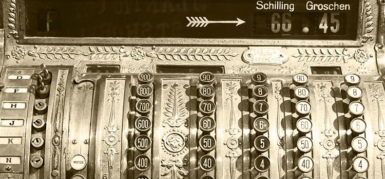 Detailansicht einer alten Registrierkasse