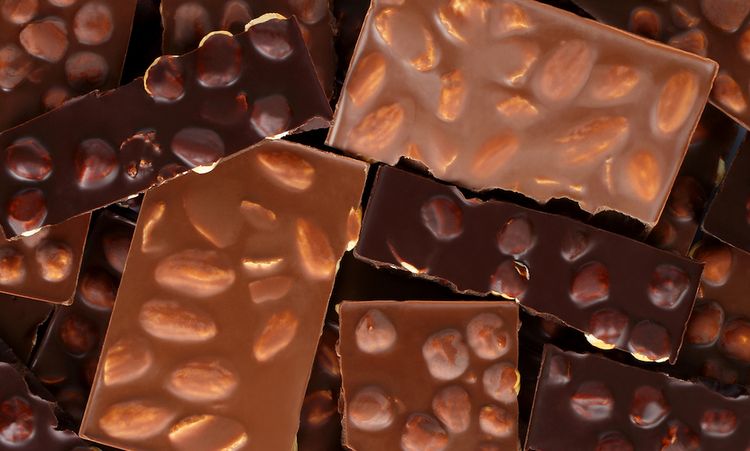 Schokolade in gebrochenen Stücken