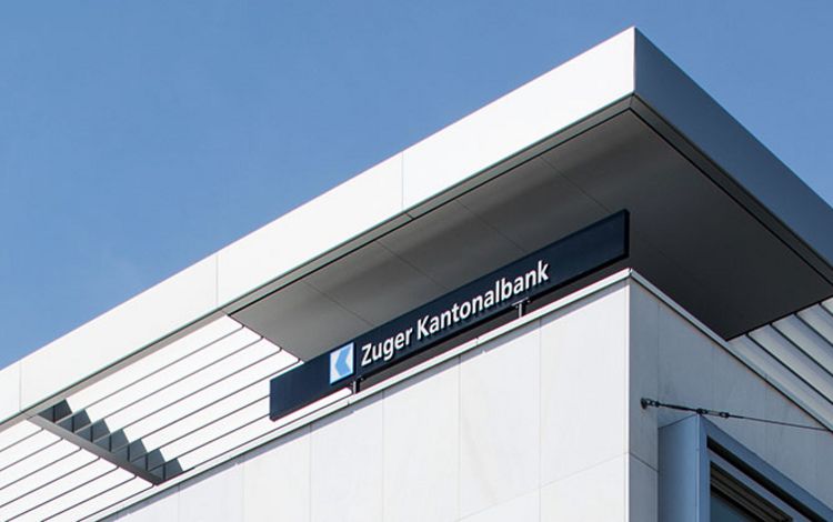 Die Dachansicht des Hauptgebäudes der Zuger Kantonalbank in Zug