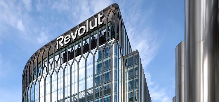 Teilansicht des Hauptquartiers der Challenger-Bank Revolut
