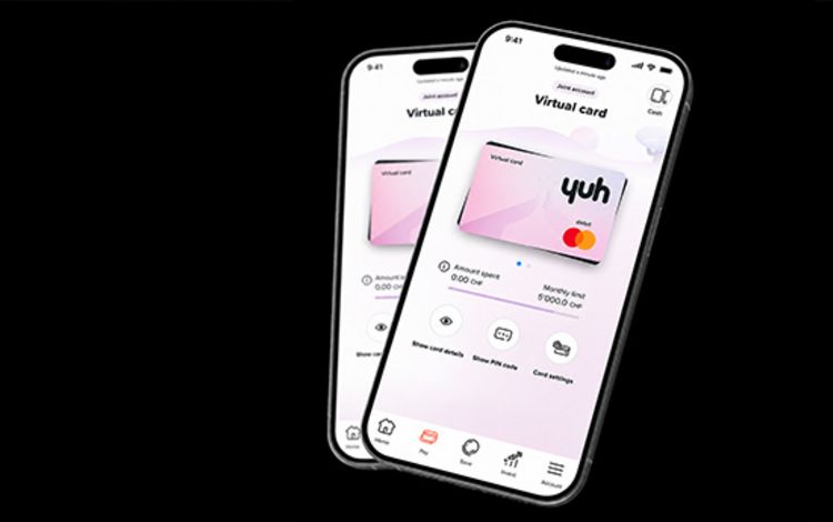 Smartphone-Ansicht mit zwei Smartphone der Neo-Bank Yuh
