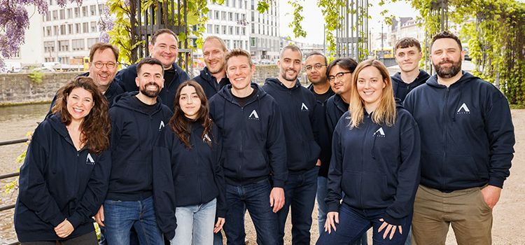 Das Team des britischen FinTechs Aazzur