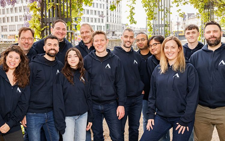 Das Team des britischen FinTechs Aazzur