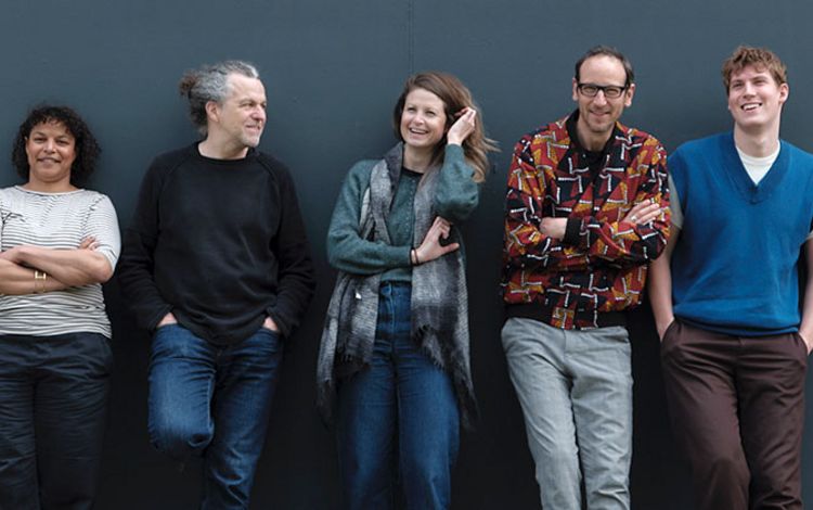 Das Team des Startups Ting: Ondine Riesen, Ralph Moser, Sasa Löpfe, Silvan Groher, Juri Seger