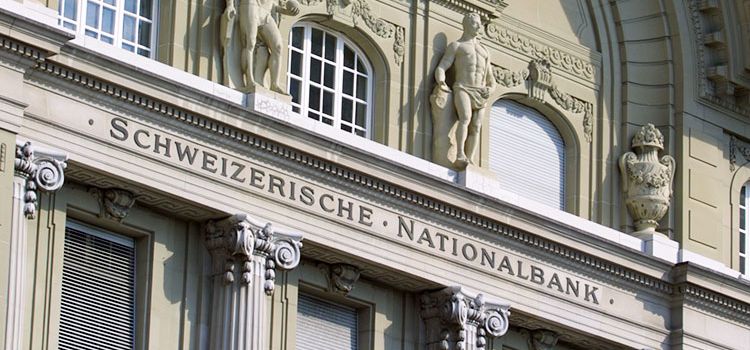 Ausschnitt der Fassade der Schweizerischen Nationalbank in Bern