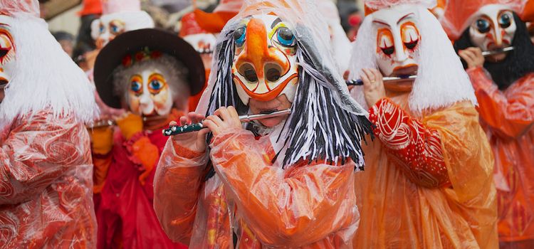 Piccolo-Spieler an der Basler Fasnacht