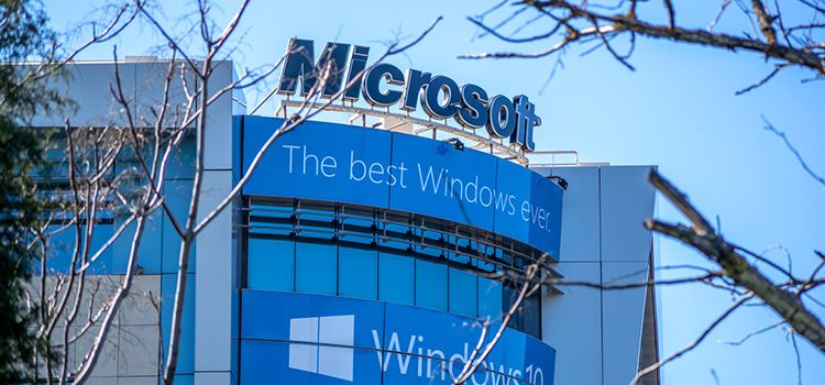 Microsoft-Gebäude mit Haupteingang