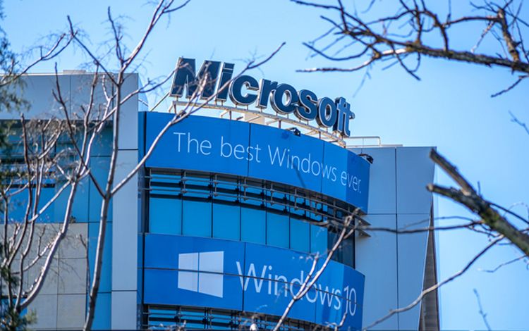 Microsoft-Gebäude mit Haupteingang