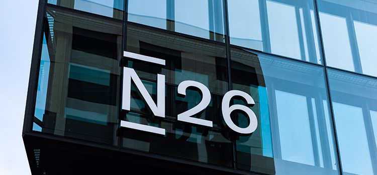 Eingang des Hauptquartiers der Neo-Bank N26 in Berlin