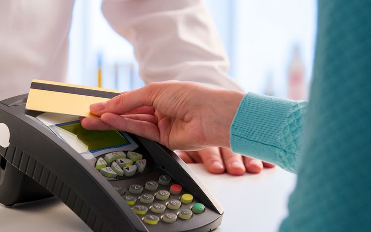 Kontaktlos bezahlen mit der Kreditkarte