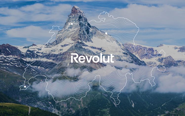 Matterhorn und Revolut-Logo innhalb skizzierter Schweizer Grenzen