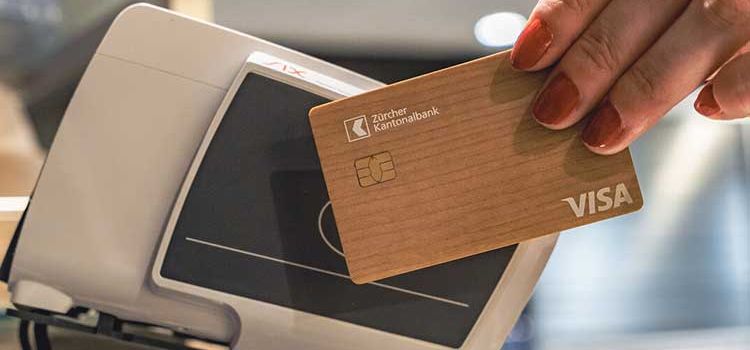 Kreditkarte aus Holz