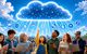 Menschen, die für verschiedene Zwecke KI aus der Cloud beziehen