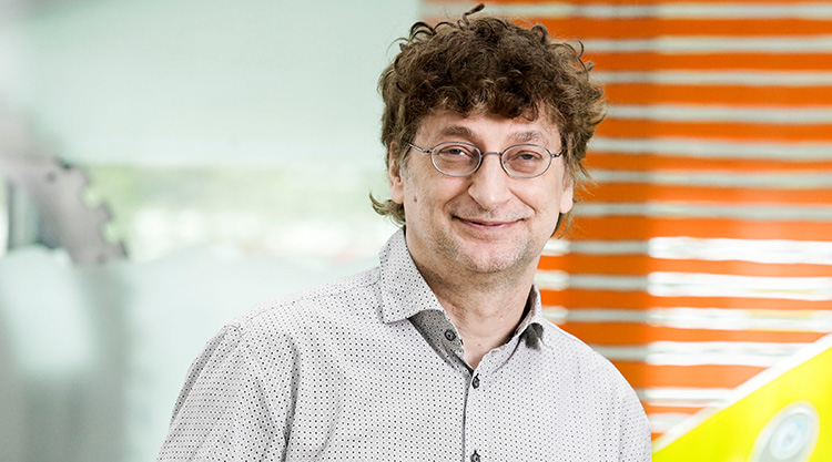 Claudio Hintermann, CEO von Abacus Research