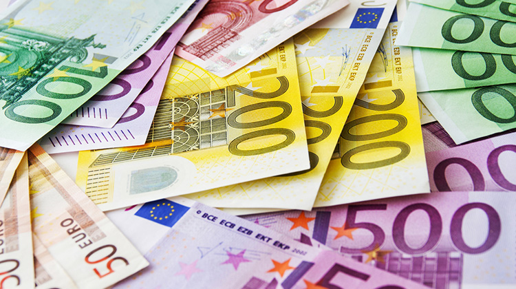 Euro-Banknoten in verschiedenen Werten