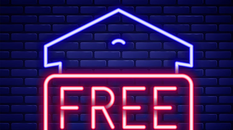 Eine Neonschrift mit "Free" für kostenlos