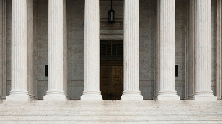 Supreme Court Buidling in Washington