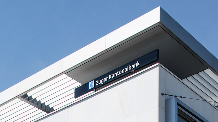 Die Dachansicht des Hauptgebäudes der Zuger Kantonalbank in Zug