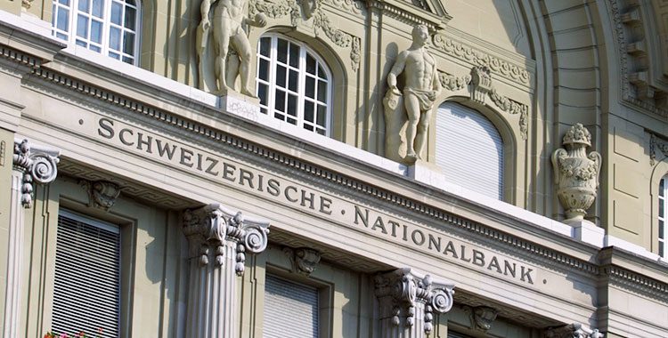 Ausschnitt der Fassade der Schweizerischen Nationalbank in Bern