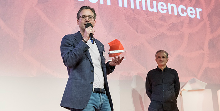 Marc Bernegger (Gewinner FinTech Influencer of the Year) mit Andreas Kubli (UBS, Jury-Mitglied Swiss FinTech Awards) 