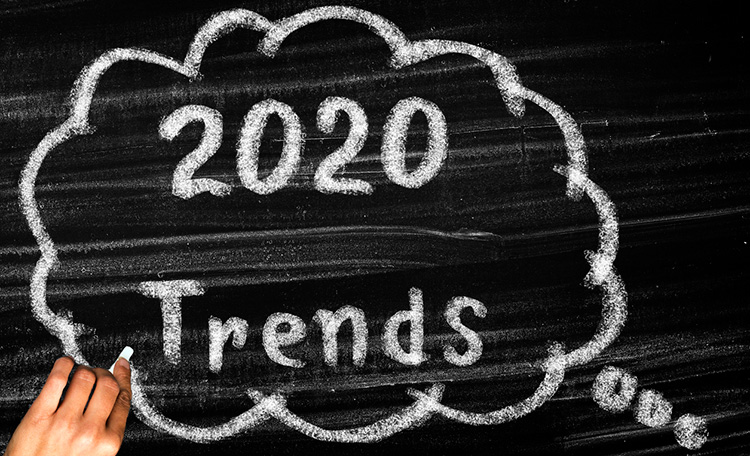 Tafel mit Aufschrift "Trends 2020"