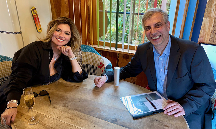 https://www.moneytoday.ch/fileadmin/documents/moneytoday.ch/Bilder/01_News_2020/Shania_Twain_Chalet_Header.jpg