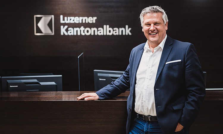 Markus Ruggiero ist Leiter Product Management Basisleistungen & Payment bei der Luzerner Kantonalbank